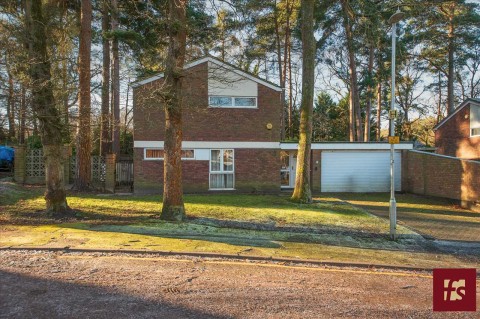 View Full Details for Salamanca, Crowthorne