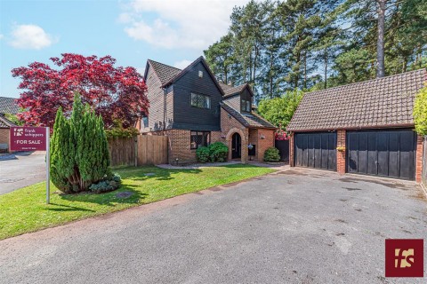 View Full Details for Oleander Close, Heathlake Park, Crowthorne