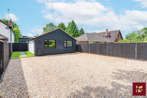 View Full Details for Nash Grove Lane, Finchampstead, Wokingham