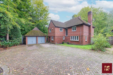 View Full Details for Mulberry House, Lower Wokingham Road, Crowthorne