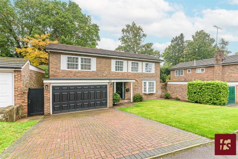 View Full Details for Knowles Avenue, Crowthorne