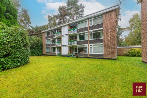 View Full Details for Birch Court, Birchside, Edgcumbe Park, Crowthorne